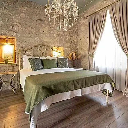 Voger Alacati Pino Ciftlikkoyu