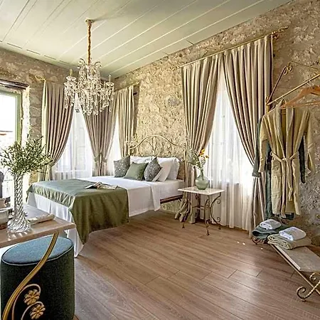 Voger Alacati Pino Hotel Ciftlikkoyu