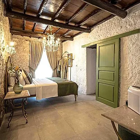 Voger Alacati Pino Hotel *