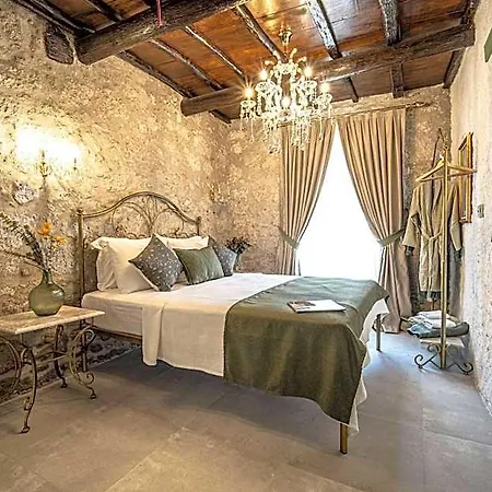 Voger Alacati Pino Hotel Ciftlikkoyu