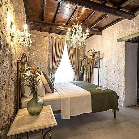 Voger Alacati Pino